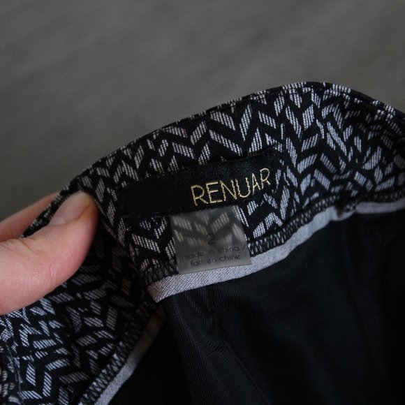 Renuar Black & Gray Patterned Skort - Picture 4 of 9
